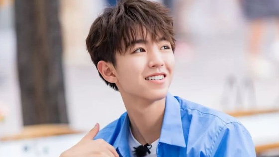 王俊凯被私生跟车围堵