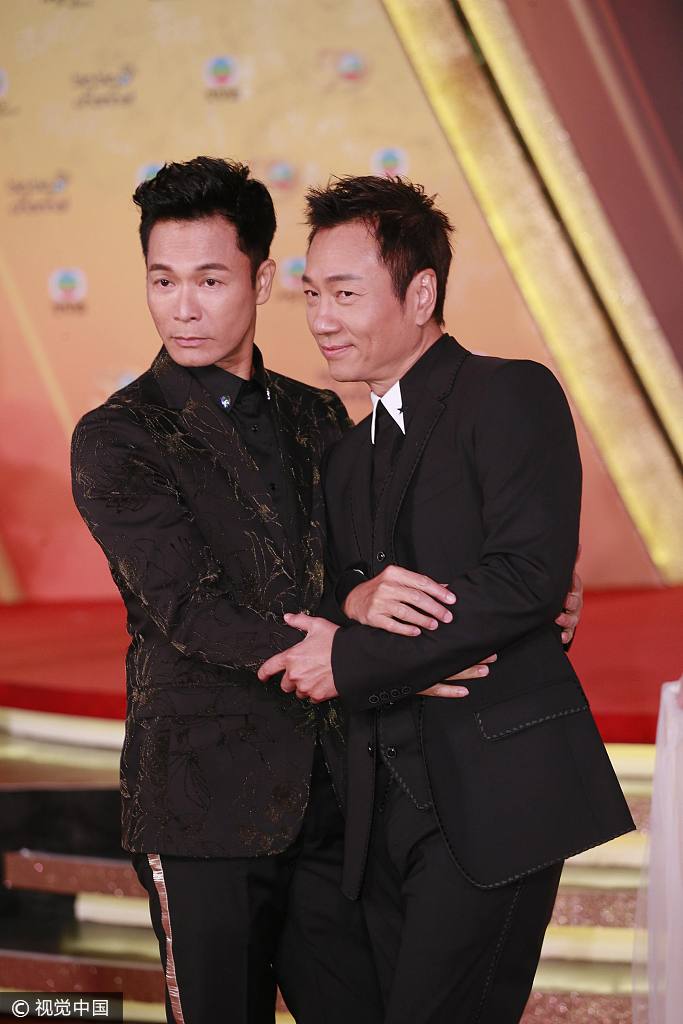 万千星辉贺台庆晚会红毯 郭晋安上演"霸道总裁"与黎耀祥逗趣|郭晋安