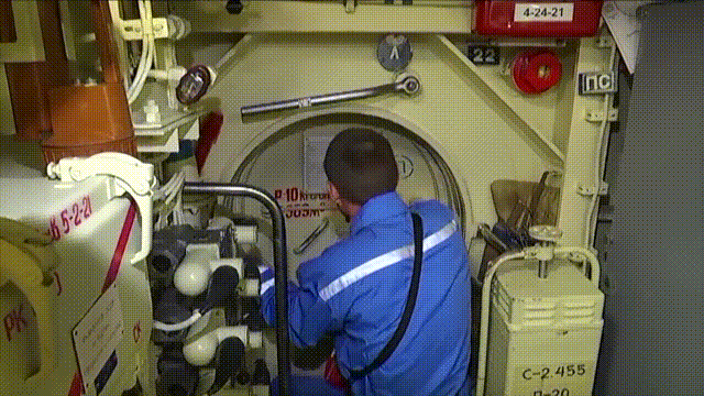 棒打IS！动图展示俄潜艇连射巡航导弹命中目标