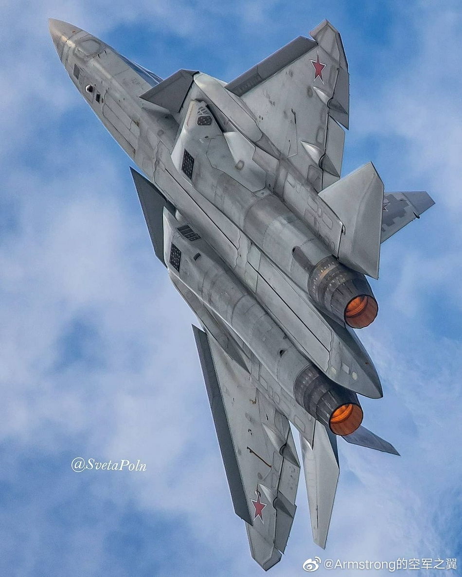 莫斯科航展上的苏-57战斗机_高清图集_新浪网