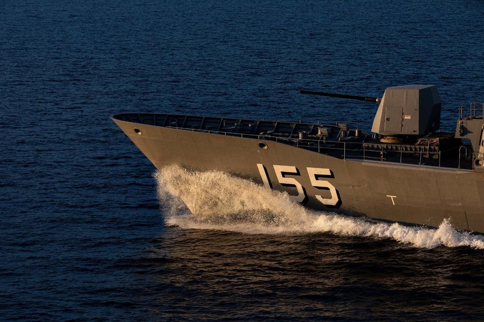 要来南海?澳大利亚海军安扎克级护卫舰演练