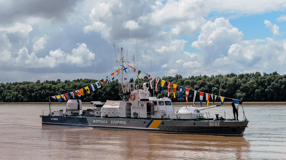 俄1204m型"熊蜂"级内河炮艇南部战区海军展开实战化训练军史回眸