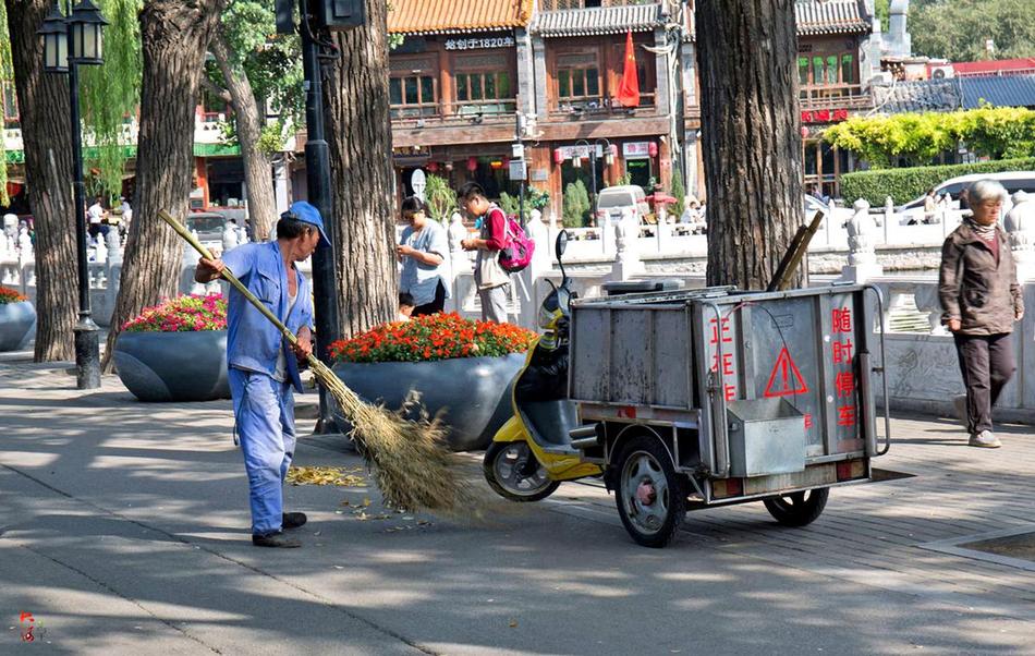 国庆节的北京:别忘这些坚守岗位的普通人