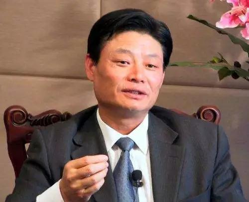 洪崎:知者不惑,仁者不忧