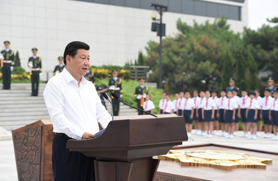 2014年7月7日，首都各界在中国人民抗日战争纪念馆隆重集会，纪念全民族抗战爆发77周年。习近平出席纪念仪式并发表重要讲话。新华社记者 马占成 摄