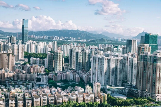  前不久，深圳住建局提出，要学习新加坡，将来让深圳60%的市民住进政府提供的租赁或出售的住房中。/图虫创意