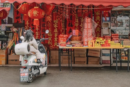 暴涨的"加特林",疯狂的烟花|加特林|烟花|浏阳_新浪新闻