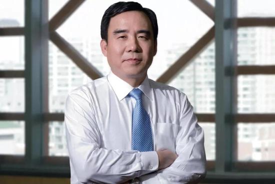 田国立:推出“三大战略” “金融航母”乘风破浪