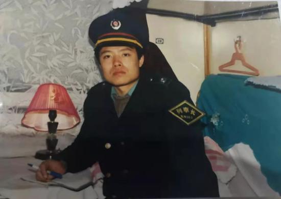 赵荣图片:想了解铁路提速史?他们家就能说清楚