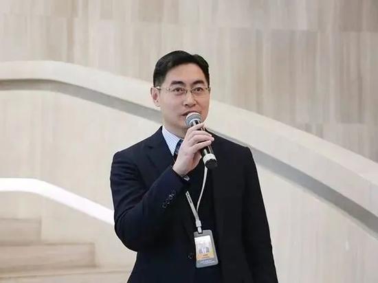 上坤集团执行总裁冯辉明辞职 下一步将迎接新挑战