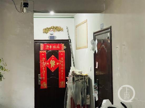 ▲5月13日,浙江杭州,杀妻分尸案案发后,单元各楼层都安装了监控。摄影/上游新闻记者 时婷婷