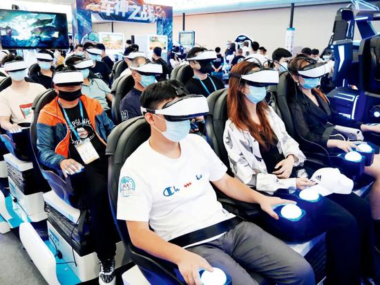  ����Խ��Խ��������Ʒ�ĵ��ӻ������ܻ�����оƬ�������������ڲ���������ͼ/IC