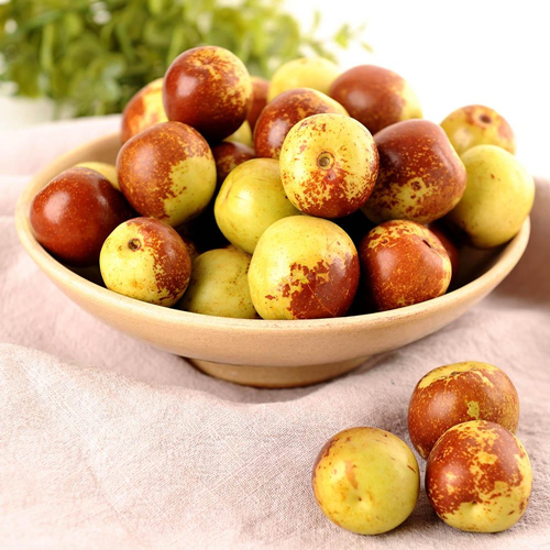 冬枣冬枣含有较多的维生素a,维生素e,钾,钠,铁,铜等多种微量元素,对于