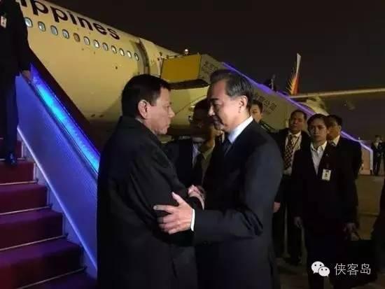 台词：“老杜，你终于来了”，表情好到位