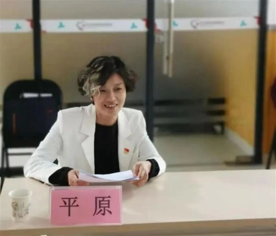 诸如,2021年11月18日下午,市党代表,龙岗区人民政府副区长平原同志到