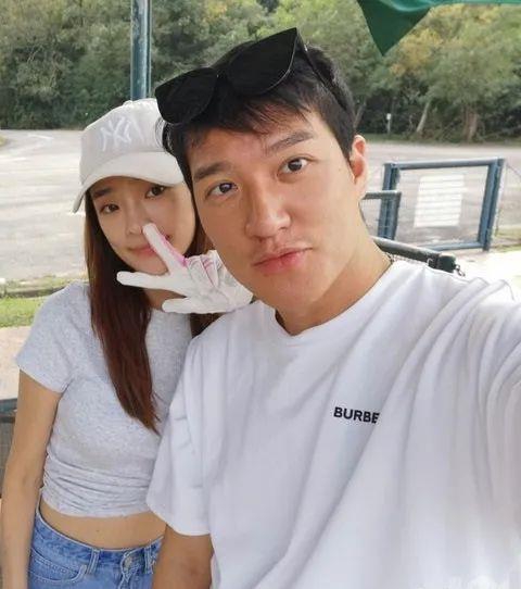 女星被爆一脚搭两船,聊天记录曝光|周子扬|男友|港姐|女友|情人节_手机新浪网