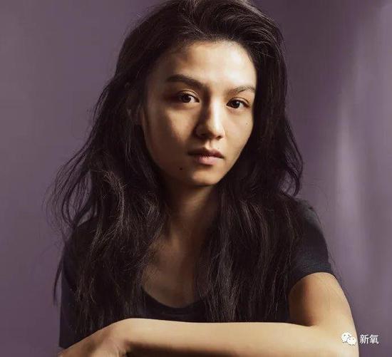 被李现和她新拍的封面吓哭了 手机新浪网