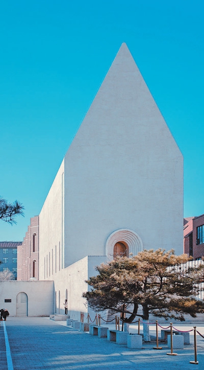 位于北京市的中国油画院美术馆.严国林摄(人民视觉)