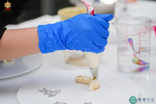 2023 亚洲青年烘焙大赛选拔赛盘式甜品比赛现场