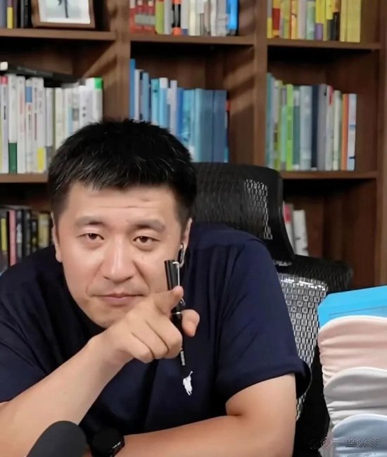 和张雪峰一样，这些名人也因猝死骤然离世