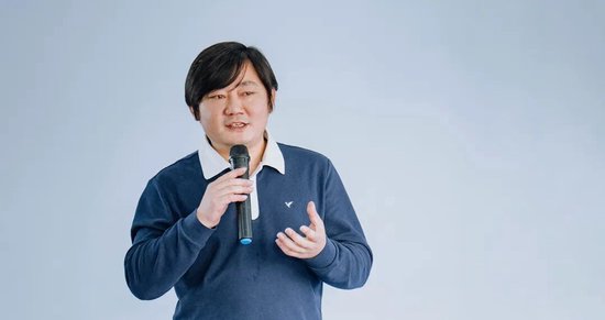 张雪回应禁止新手买820RR摩托：我希望少死几个人，我不要这10%销售量，这一规定曾被用户投诉到市场监管部门