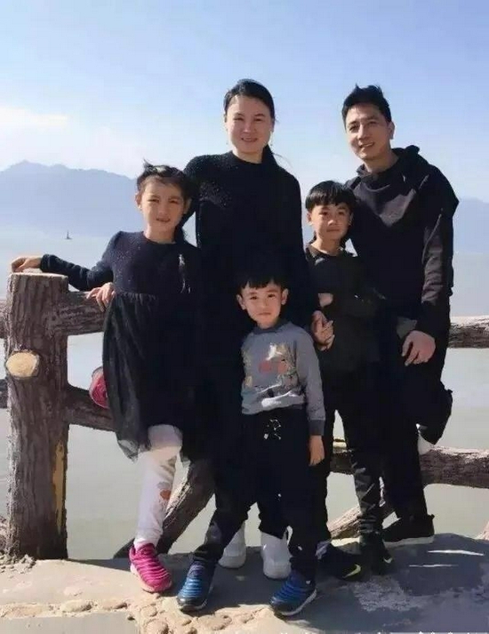 林生斌不但和现任妻子生儿子 还和保姆生儿子?|林生斌|林生斌_手机新浪网