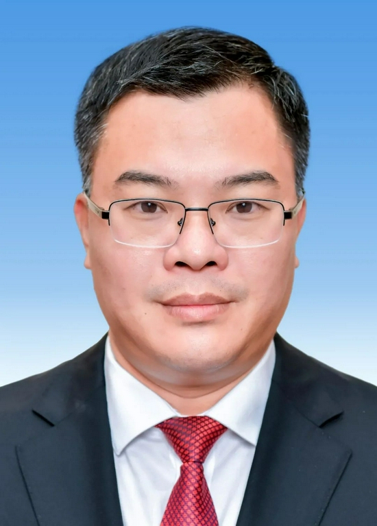 刚刚新一届福州市委领导班子亮相