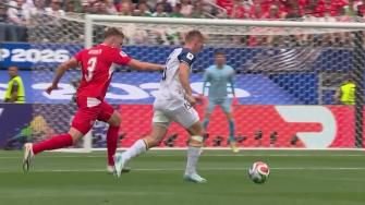 4分领跑！瑞士4-1十人波黑 巴尔加斯传射曼赞比双响 波黑1分垫底