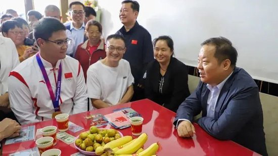 韩国瑜碰不得？侯友宜、赵少康、江启臣粉墨登场，郑丽文表态亮了v1.9.3 安卓手机版