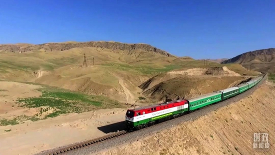 △2016年8月，由中方承建的塔吉克斯坦“亚湾—瓦赫达特”铁路正式通车。（资料图）