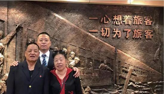 赵荣图片:想了解铁路提速史?他们家就能说清楚