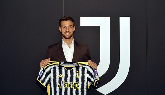 斯基拉：拉齐奥、佛罗伦萨有意鲁加尼，球员可能冬窗最后时刻离队