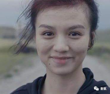 被李现和她新拍的封面吓哭了 手机新浪网 被李现和她新拍的封面吓哭了 手机新浪网