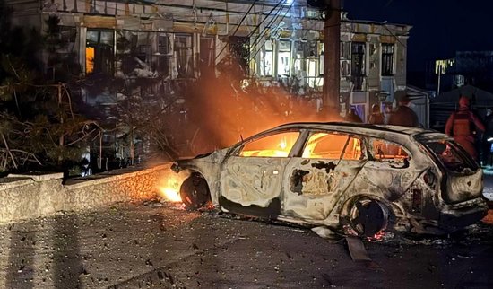 乌克兰敖德萨遭大规模夜袭 致多人受伤及基础设施受损