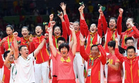 有一种燃 叫“中国女排” ▲里约奥运会夺冠
