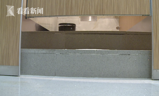 商场厕所惊现偷窥男 机智女生拍下“色狼”容貌