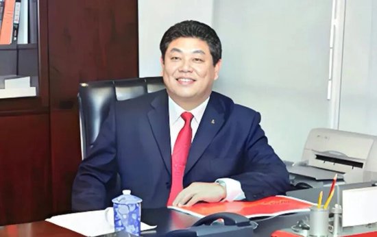 66岁中管干部袁光宇被提起公诉！搞钱色交易，肆无忌惮“靠石油吃石油”，受贿数额特别巨大！