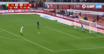 罗姆达内罚球被扑