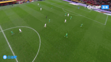 迪亚斯抽射被扑