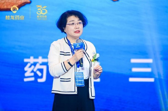 海王星辰医药连锁集团有限公司总裁 张英男
