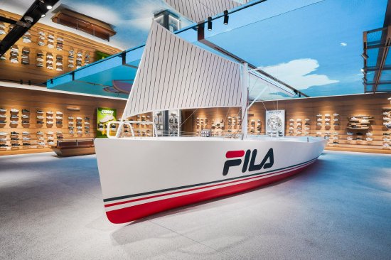 &nbsp;品牌精神与光辉历史在FILA TOPIA西安壹号得到全面呈现