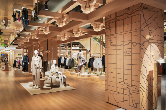 &nbsp;中式“抬梁式榫卯”元素的现代演绎叙说FILA潮流创新宣言