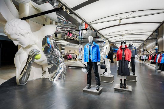 &nbsp;雕塑系列装置《网球新章》是古罗马运动基因的当代演绎