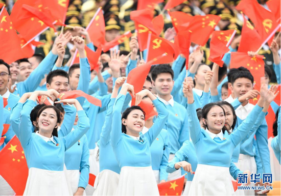 7月1日上午，庆祝中国共产党成立100周年大会在北京天安门广场隆重举行。　新华社记者 李尕 摄