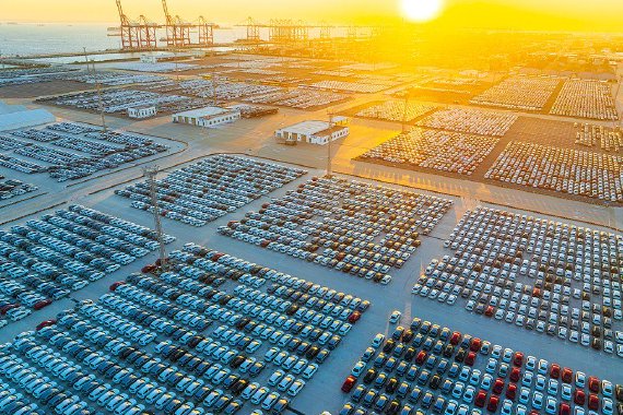 迈上新台阶的中国新能源汽车产业