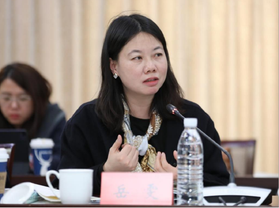 《文艺报》副总编岳雯发言《文艺报》副总编岳雯指出,《江如练》的