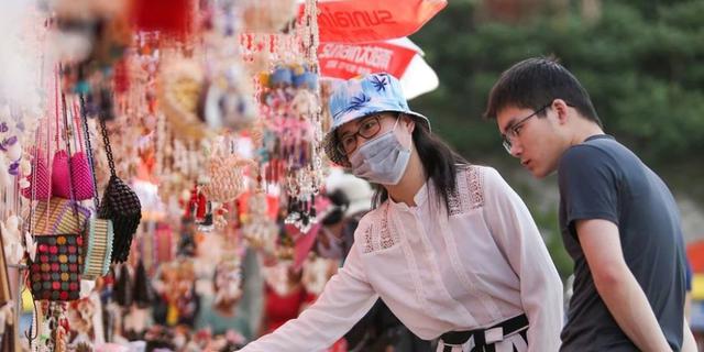 有一种伤害叫“旅游纪念品”