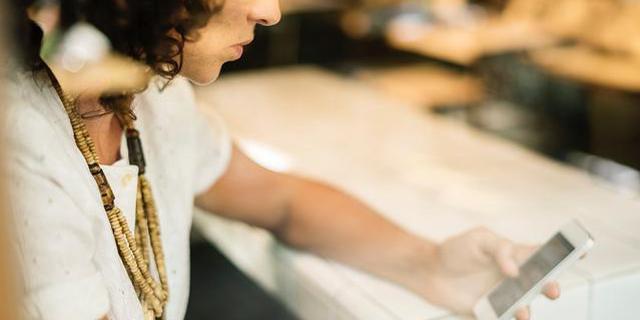 发信息没人秒回为何那么难受