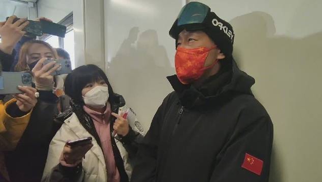 主教练解读苏翊鸣未夺冠