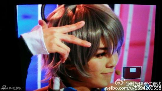 汪东城cos二次元少女洛天依